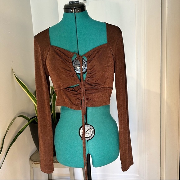 H&M Long Sleeve Tie Front Crop Top Brown Size Large - Picture 7 of 9